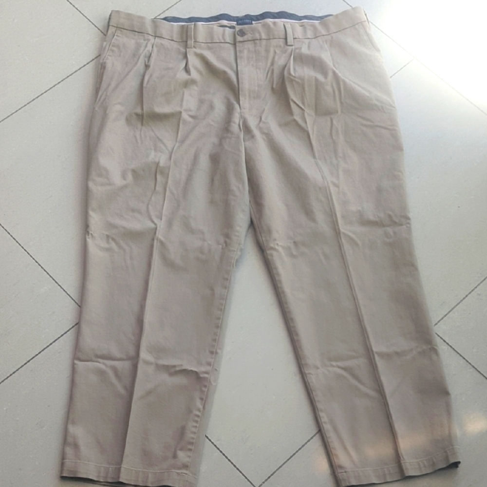 Dockers Tan Chinos Classic Fit Cotton Blend Size 44 X 30 Excellent Condition
